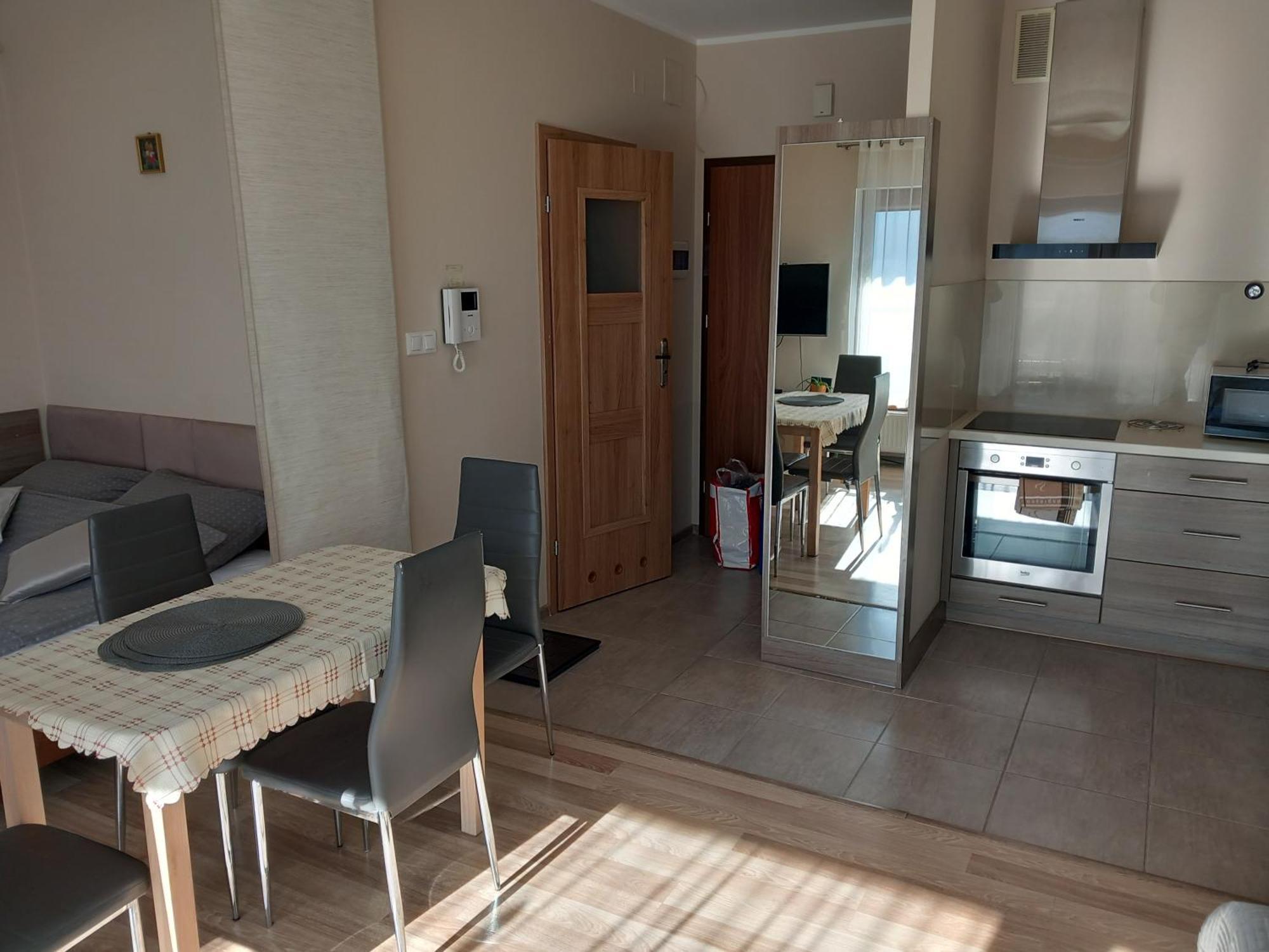 Apartament Jelenia Gora - Cieplice Eksteriør billede
