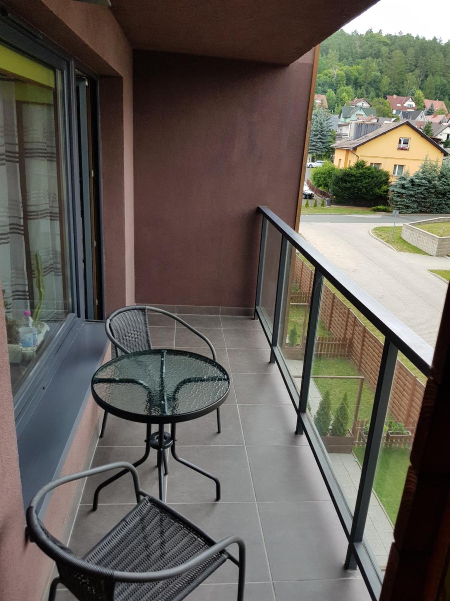 Apartament Jelenia Gora - Cieplice Eksteriør billede